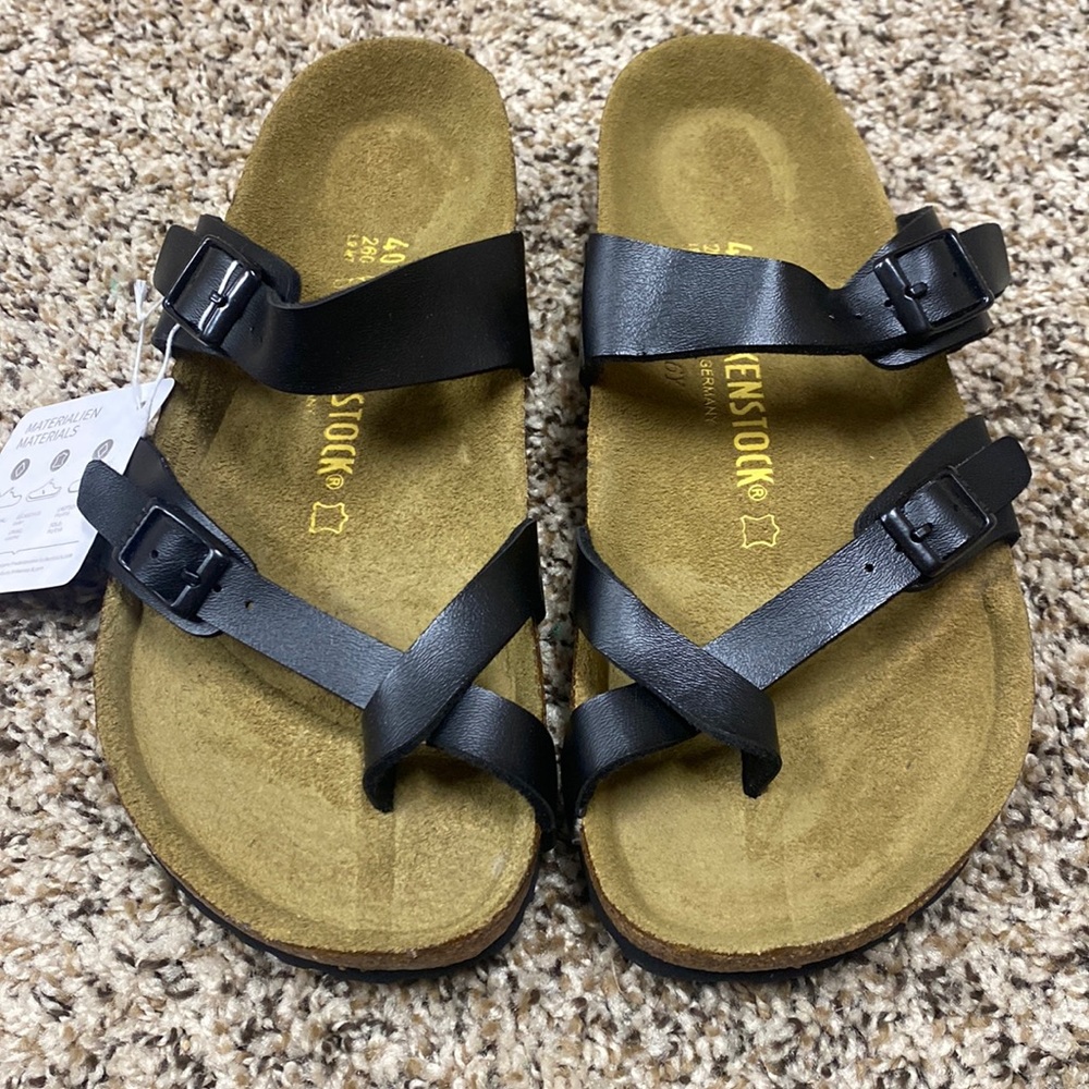 Woman’s Birkenstocks size 9